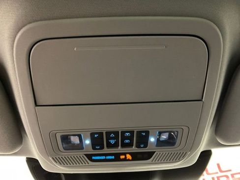 Used 2021 Ford Explorer XLT w/ Equipment Group 202A image 20