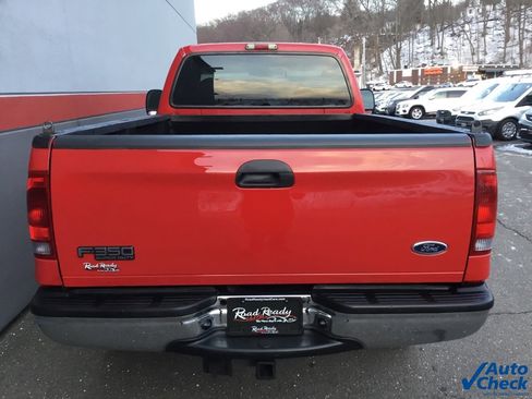 Used 2004 Ford F350 XLT image 9