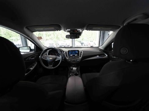 Used 2023 Chevrolet Malibu LT FWD image 19