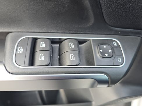 Certified 2023 Mercedes-Benz GLB 250 image 26