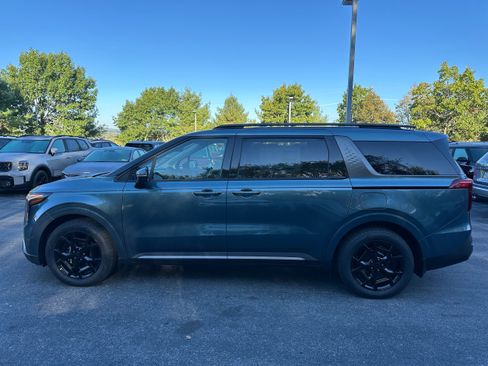 New 2026 Kia Carnival SX image 8