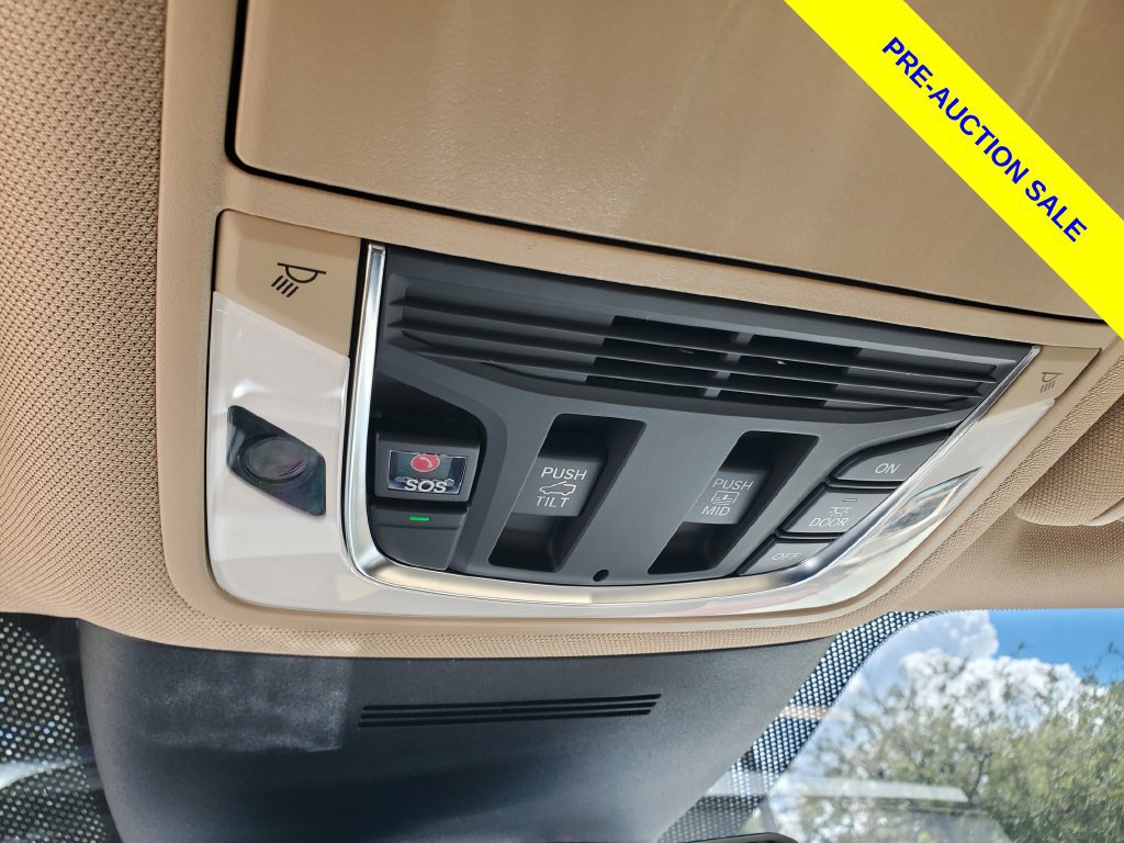 Used 2025 Acura MDX w/ Technology Package FWD image 32