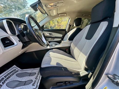 Used 2014 Chevrolet Equinox LT w/ Driver Convenience Package image 10