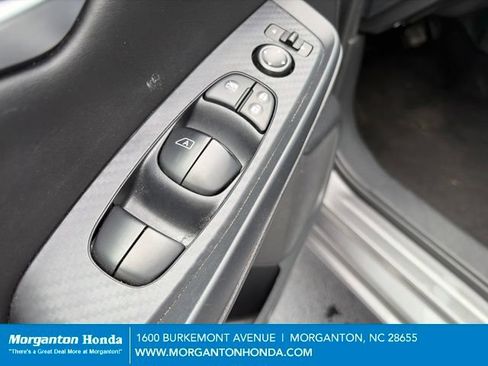 Used 2024 Nissan Sentra SV FWD image 14