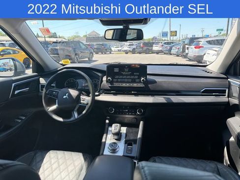 Used 2022 Mitsubishi Outlander SEL AWD/4WD image 19