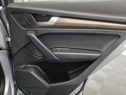 Used 2023 Audi Q5 2.0T Premium w/ Convenience Package image 26