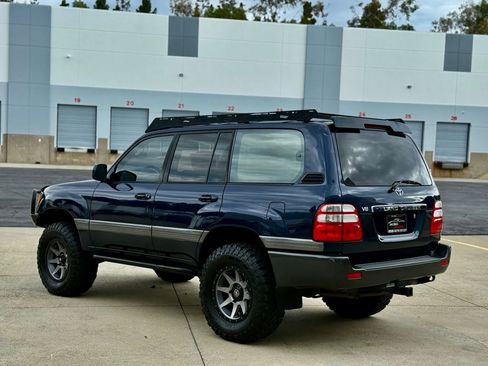 Used 2005 Toyota Land Cruiser AWD/4WD image 3