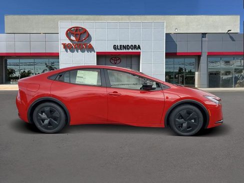 New 2026 Toyota Prius Plug-In Hybrid image 2