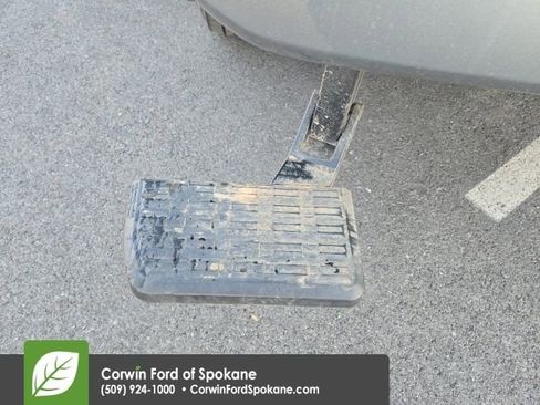 Used 2023 Toyota Tacoma Limited image 23