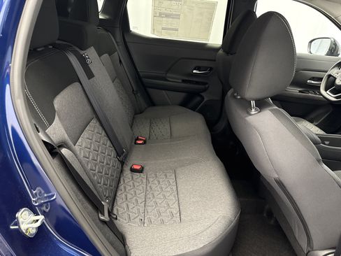 New 2026 Nissan Kicks SV image 15