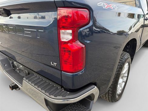Used 2022 Chevrolet Silverado 1500 LT image 18
