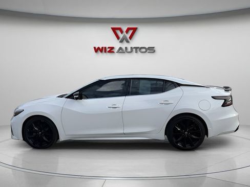 Used 2022 Nissan Maxima SR w/ Sport Mat Group image 10