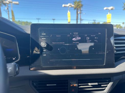 Used 2025 Volkswagen Jetta Sport image 20