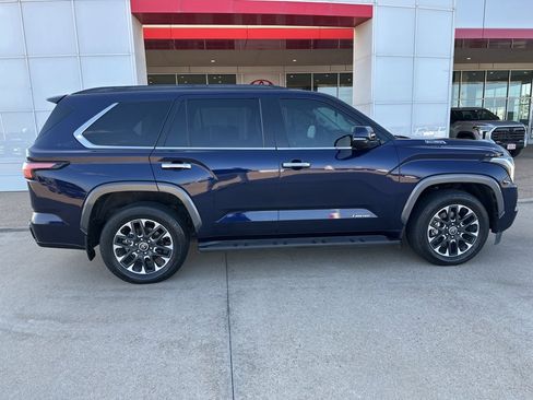 Used 2023 Toyota Sequoia Limited image 8