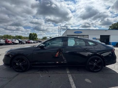 Used 2025 Honda Accord Sport image 5