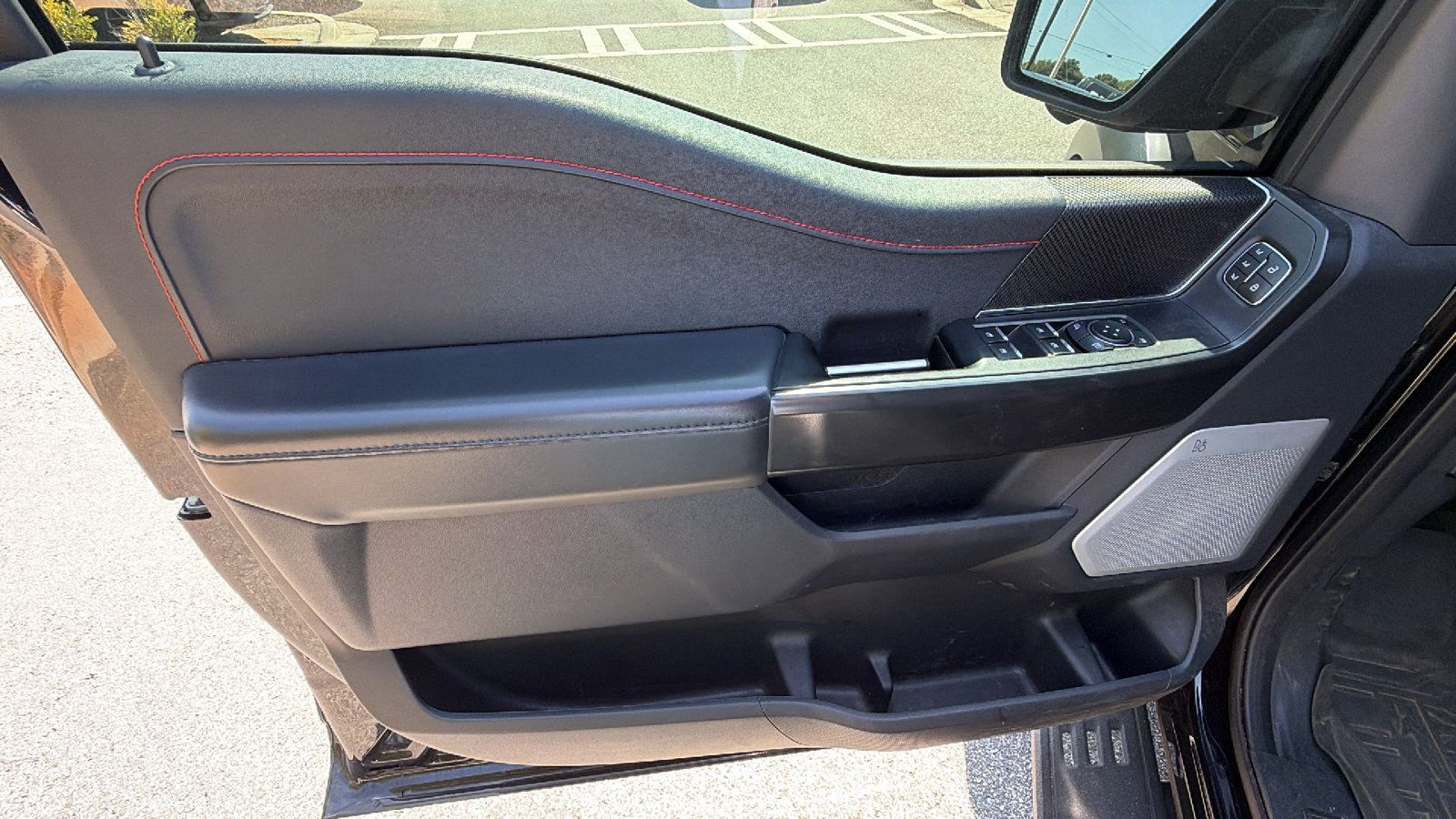 Used 2025 Ford F150 Raptor AWD/4WD image 14