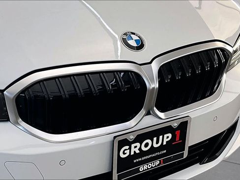 Used 2026 BMW 330i xDrive Sedan AWD/4WD image 30