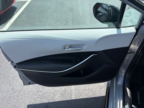 Used 2021 Toyota Corolla SE w/ Carpet Mat Package (TMS) FWD image 18