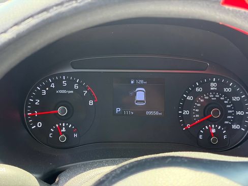 Used 2020 Kia Soul S FWD image 10