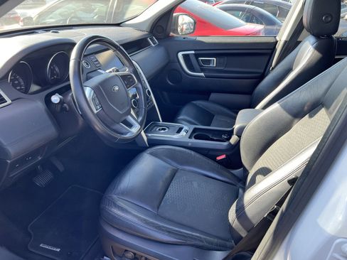 Used 2016 Land Rover Discovery Sport SE image 10