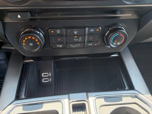 Used 2017 Ford F150 XLT w/ Equipment Group 302A Luxury AWD/4WD image 31