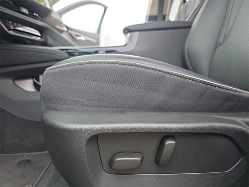 Certified 2023 Buick Envision Essence image 29