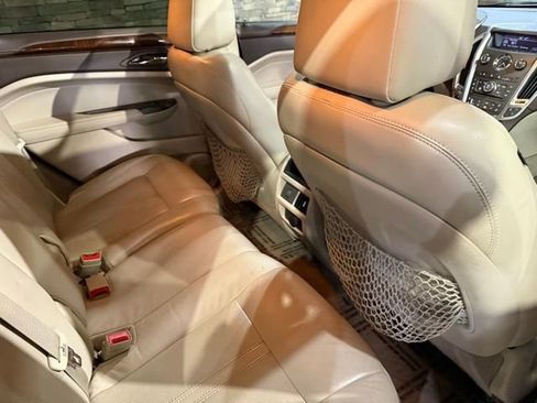 Used 2012 Cadillac SRX Luxury image 33