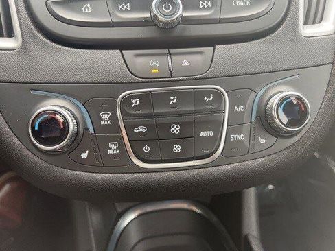 Used 2023 Chevrolet Malibu LT image 11