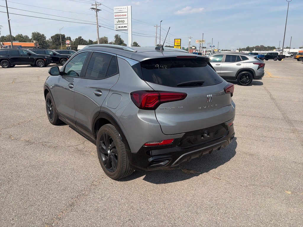 Used 2024 Buick Encore GX Sport Touring FWD image 4