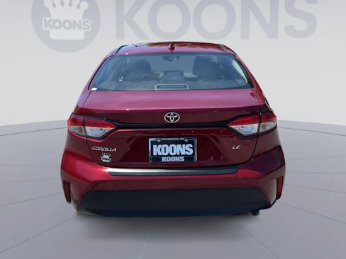 Used 2024 Toyota Corolla LE w/ LE Convenience Package FWD image 5