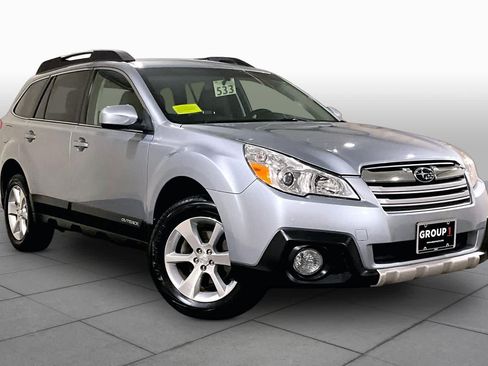 Used 2013 Subaru Outback 2.5i Limited AWD/4WD image 2