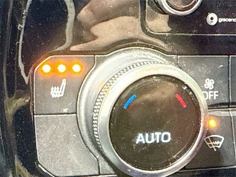 Used 2021 Toyota Highlander XSE image 21