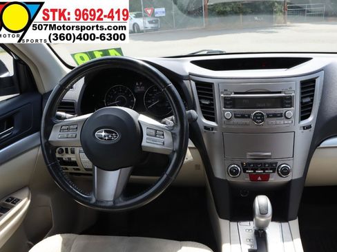 Used 2011 Subaru Legacy 2.5i Premium AWD/4WD image 16