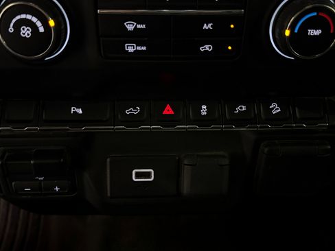 Used 2020 Chevrolet Silverado 2500 W/T w/ WT Convenience Package image 5