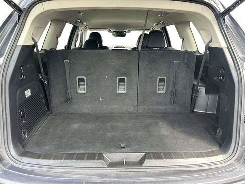 Used 2024 Subaru Ascent Limited AWD/4WD image 9