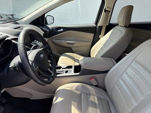 Used 2018 Ford Escape Titanium AWD/4WD image 20