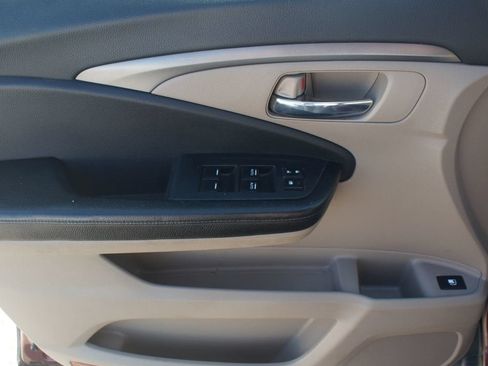 Used 2016 Honda Pilot LX image 19