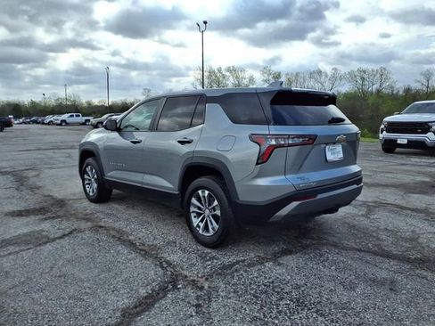 Used 2025 Chevrolet Equinox LT FWD image 23