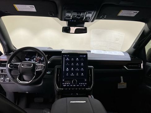 New 2026 GMC Yukon Denali w/ LPO, Floor Liner Package AWD/4WD image 19
