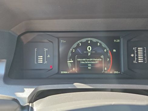 Used 2025 Toyota Tacoma SR5 AWD/4WD image 14