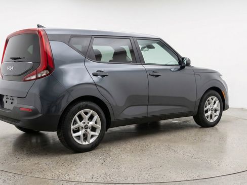 Used 2025 Kia Soul LX w/ LX Technology Package FWD image 9