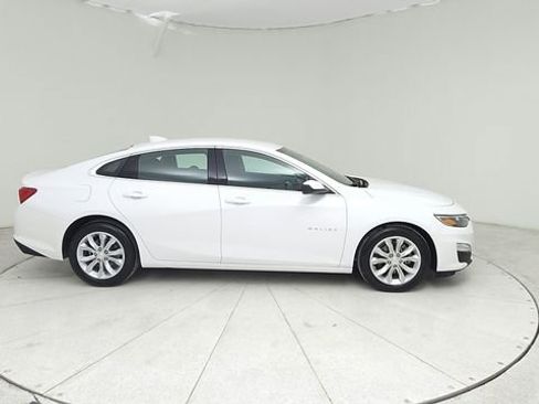 Used 2024 Chevrolet Malibu LT image 4