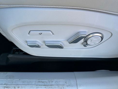 New 2026 Hyundai Ioniq 9 Calligraphy AWD/4WD image 18