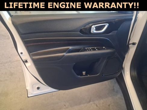 Certified 2023 Jeep Compass Trailhawk image 13