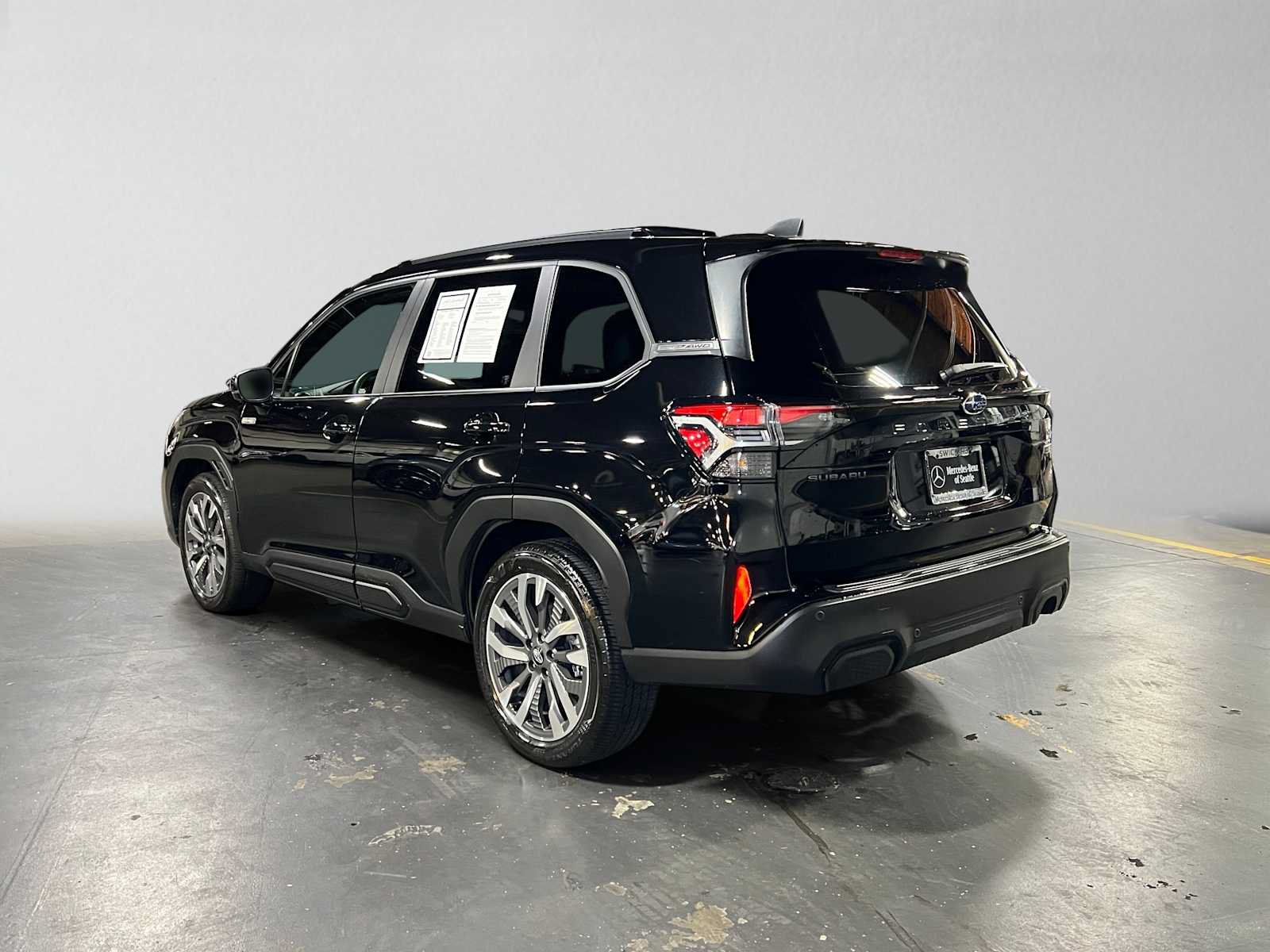 Used 2025 Subaru Forester Touring AWD/4WD image 5