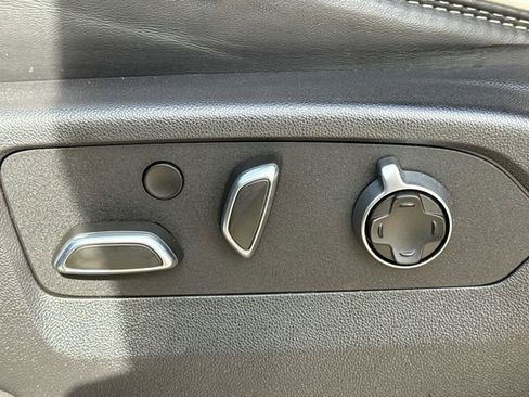 Used 2024 GMC Sierra 2500 Denali Ultimate image 22