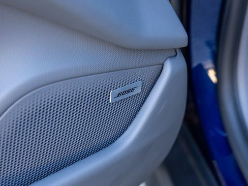 Certified 2021 Porsche Taycan image 25