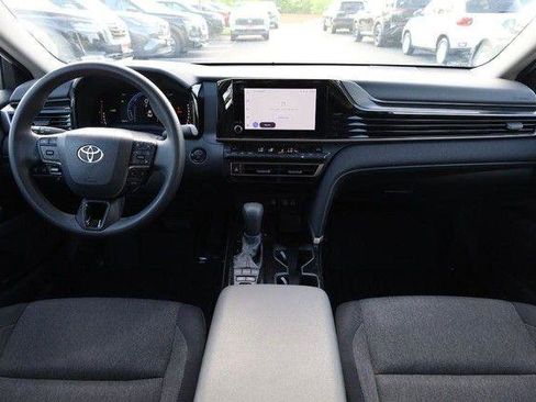 Used 2025 Toyota Camry LE FWD image 21