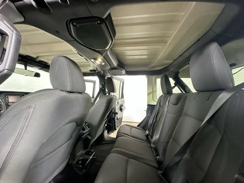 Used 2020 Jeep Wrangler Unlimited Sport AWD/4WD image 13