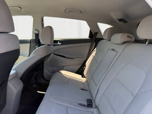 Used 2020 Hyundai Tucson SE AWD/4WD image 14
